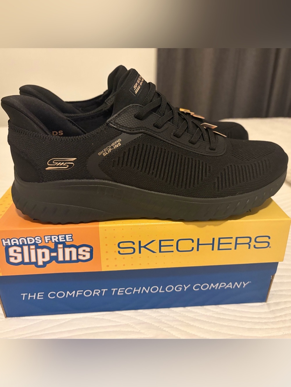 New with Tags Skechers Women's Black Athletic Slip-In Sneakers with Gold Accents